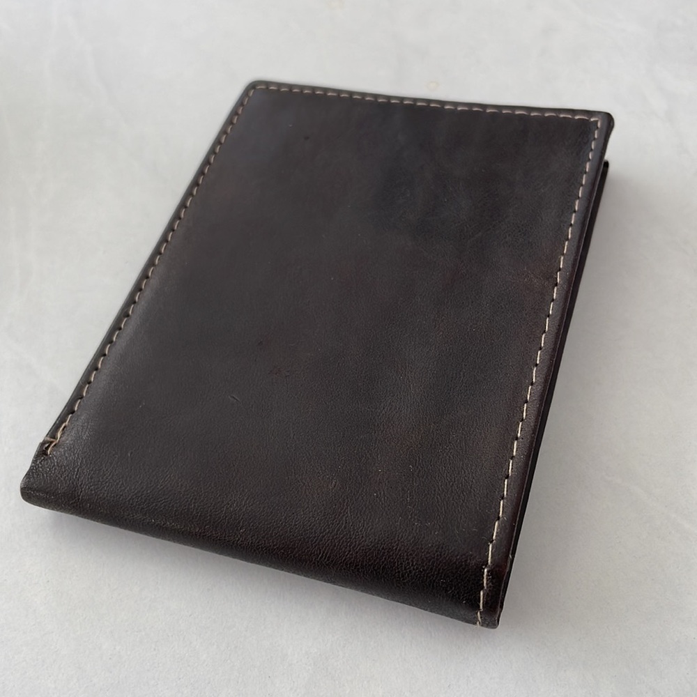 Steve Madden Dark Brown Leather Card Holder - Picture 6 of 7